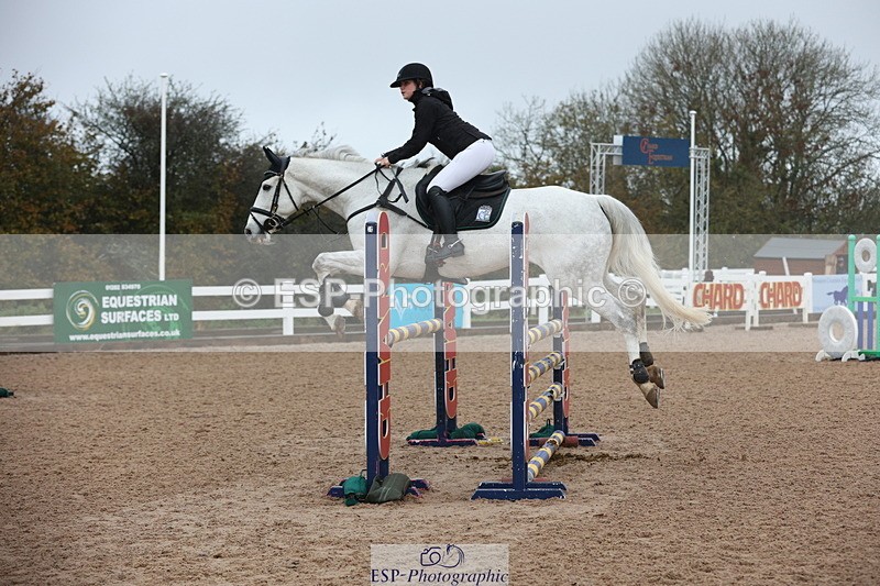 231112A-135129-04684 - Cls 20 Newcomers & 1.10m Open