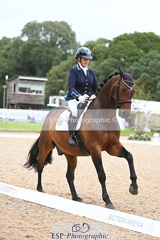 230813-171156-08587 - Cls 14 Medium Silver 16.45 to End