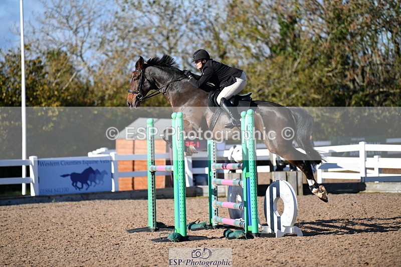 231110A-134759-00668 - Cls 5 Newcomers & 1.10m Open