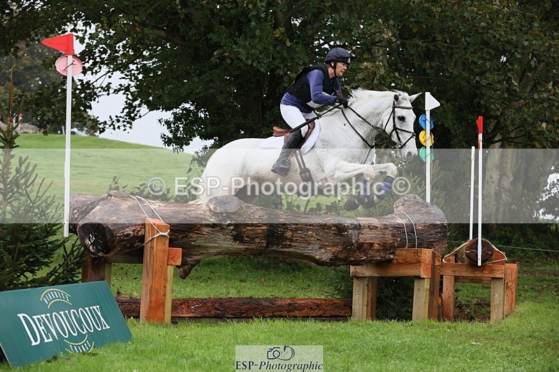 231021-110102-14053 - 651-RATHNAGREW.GREY.TEX-Nicola.Horsley-gubbins-SC+XC