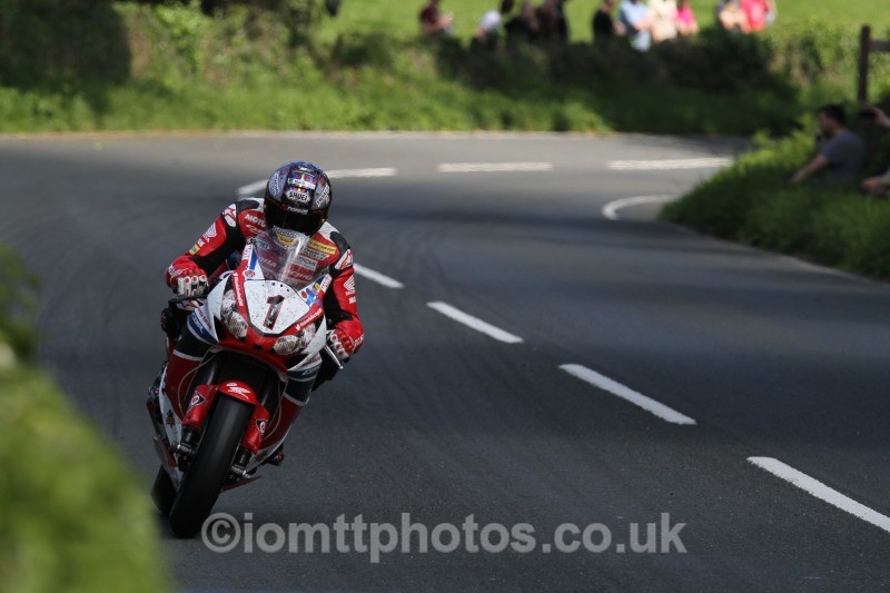 John McGuinness Honda / Honda Racing - Dainese Superbike Race 2014