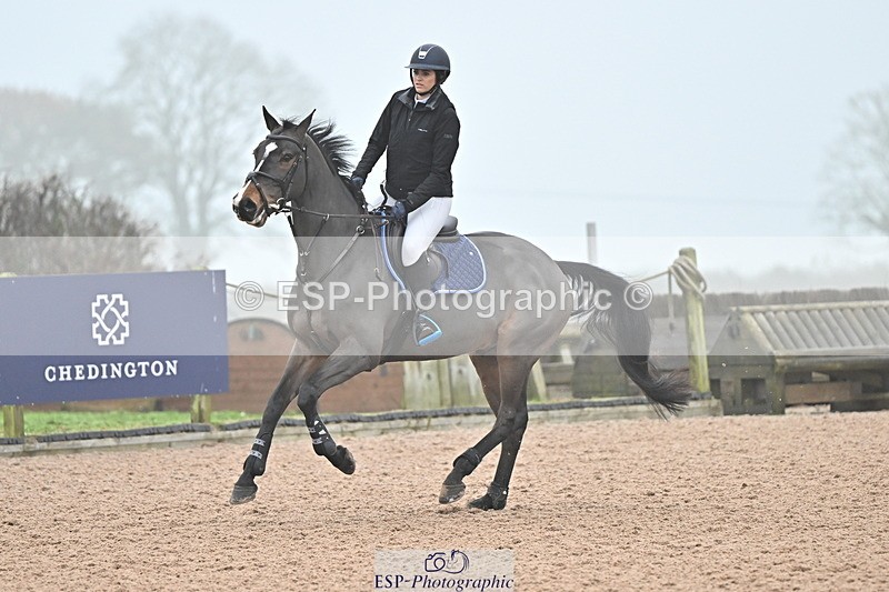 241103A-104555-06740 - SUN Cls 18 British Novice and 90cm Open