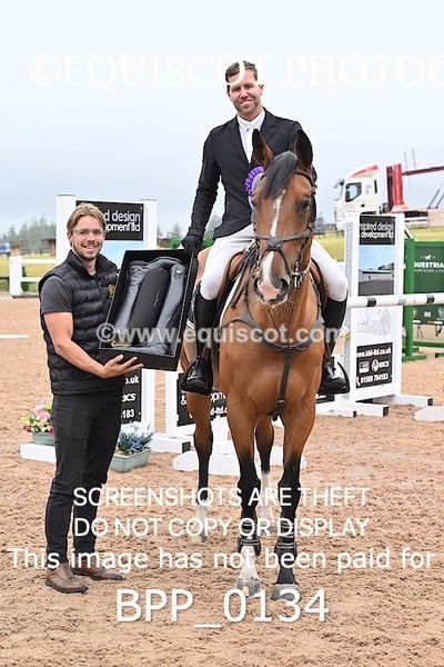 BPP_0134 - CLASS 24 SUN Redpost Equestrian Senior Foxhunter/1.20m Open