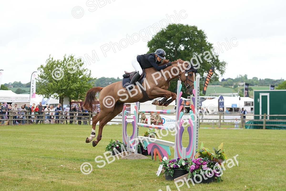 SBM_05292 - Class 201 - British Horse Feeds Speedi Beet Horse of the Year Show Grade  C