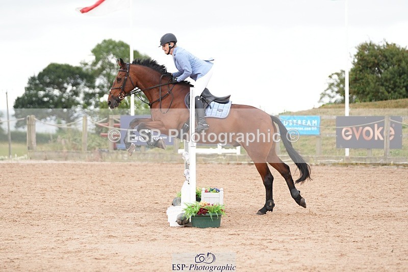 260730-112424-01839 - Cls 1 British Novice and 90cm