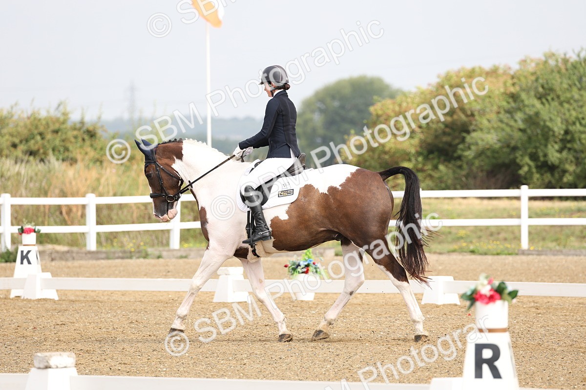 SBM_005451 - Class 6 - Novice 6 - 9.30-10.12