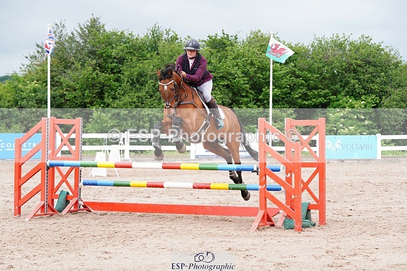 250524-121000-06535 - Cls 21 A&B Snr Disco & 1.00m Open