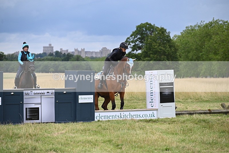 WJ6_3167 - Time at Jump 11:06 to 11:40