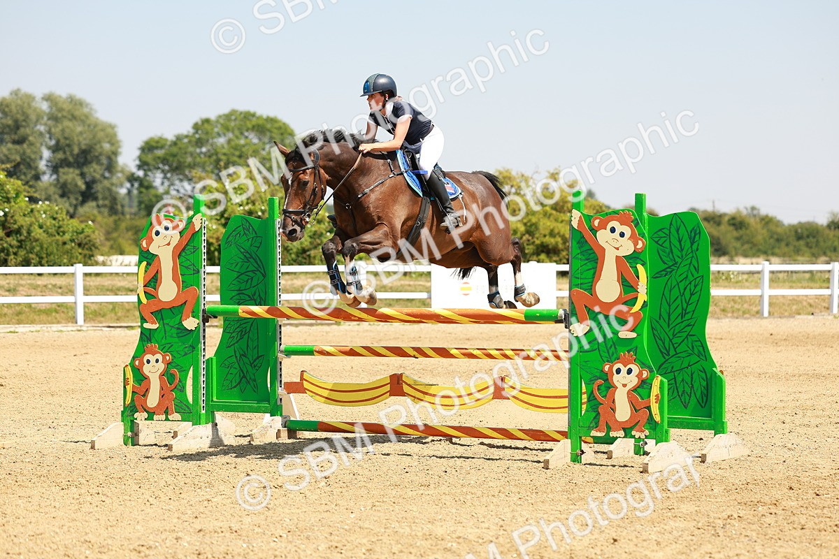 SBM_001791 - Class 4 - Senior Newcomers - 1.10m