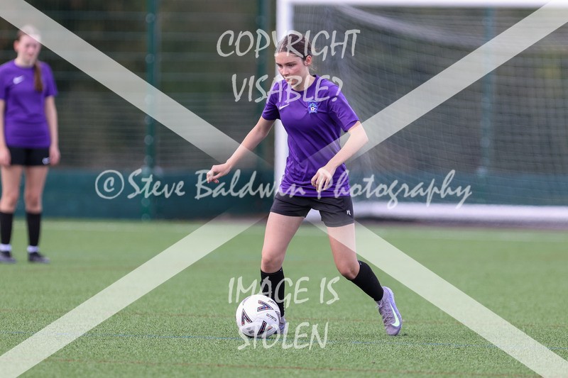 1DX30358 - 2025-09-13 FC Abbey Meads U17 Girls Purple V Cumnors U17 Girls