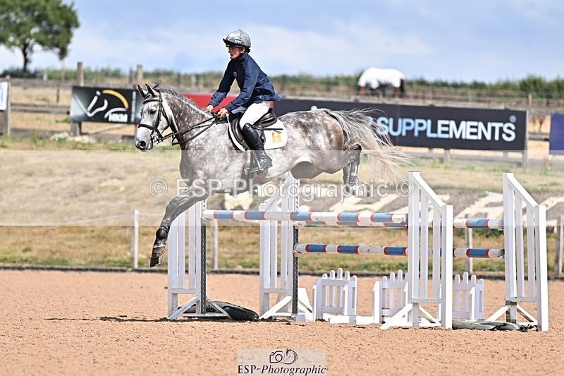 260819-142657-01093 - Cls 6 Foxhunter and 1.20m