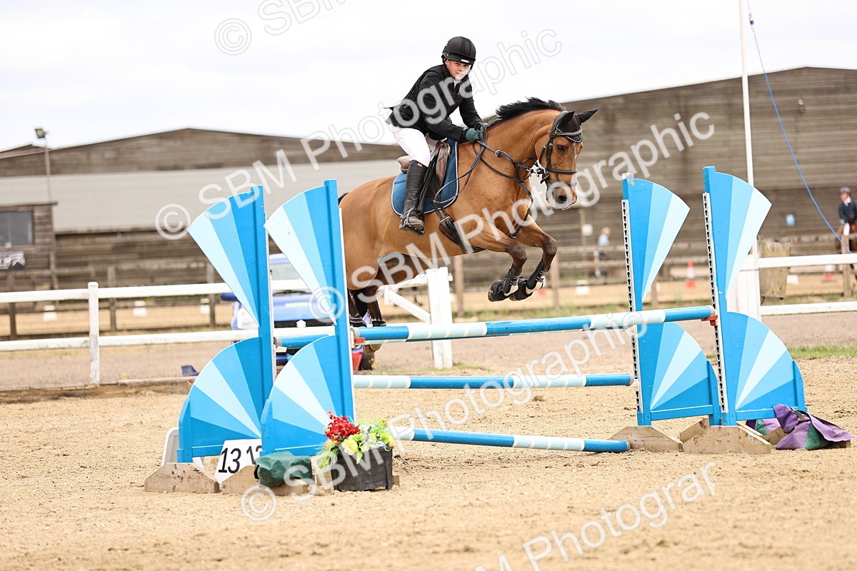 SBM_000423 - Class 4 - 1m showjumping