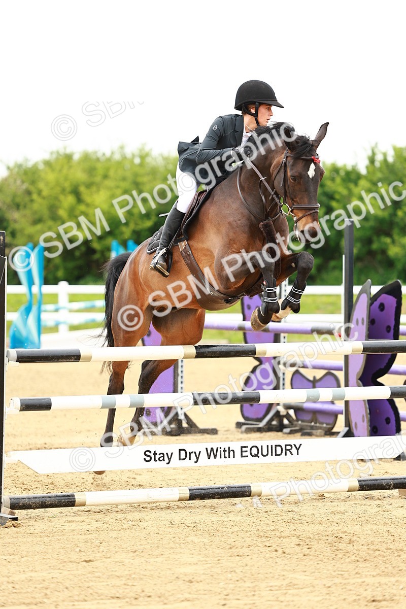 SBM_001120 - Class 4 - Senior Newcomers - 1.10m