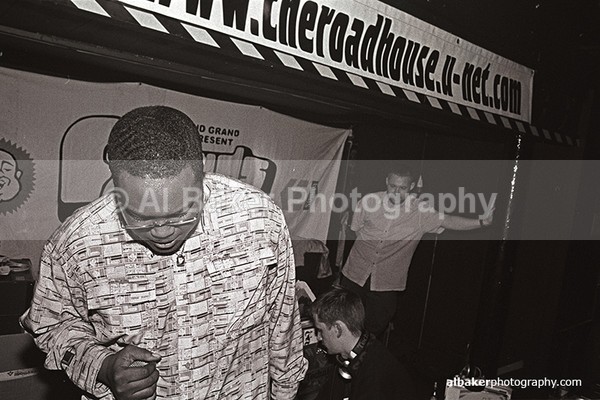 38 - Friends-&-Family @ the-roadhouse 19.04.03