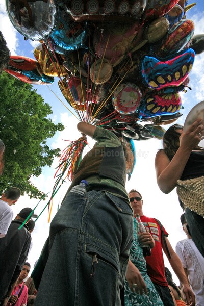 Pe _ 005 - Festivals & people