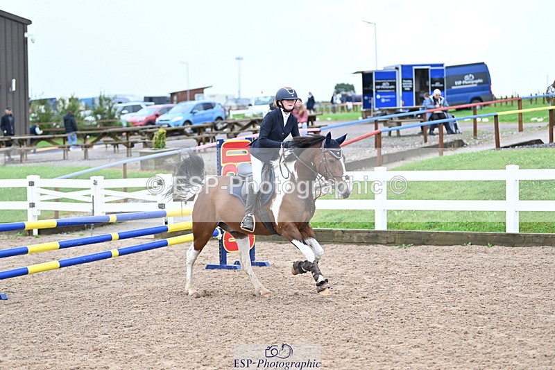 240908A-110833-03249 - Cls 18 A&B Pony Brit Nov & 80 Opern