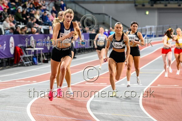 CombiMast25-914415 - Track Female Set One