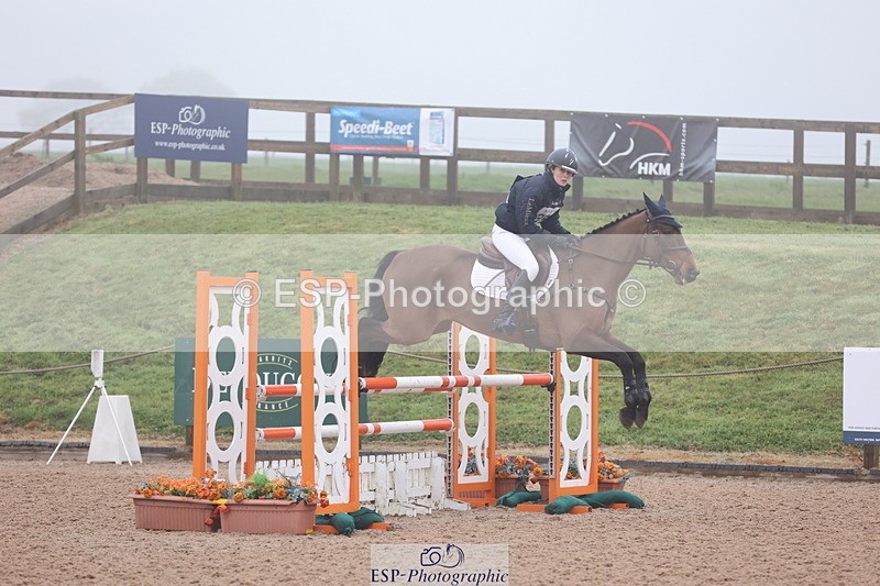 250418-154004-06239 - 355-Xanthe.Baylis-MONBEG.BY.MAGIC