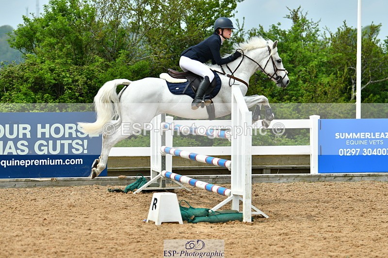 230514A-131822-02923 - Cls 25 Pony Foxhunter & 1.10m Open