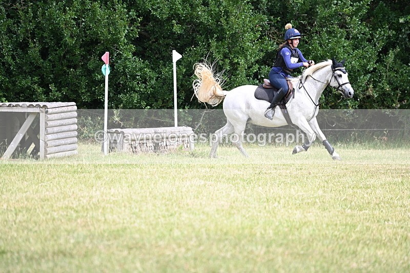 WJ6_6427 - 60cm XC Time 10:17 to 10:49