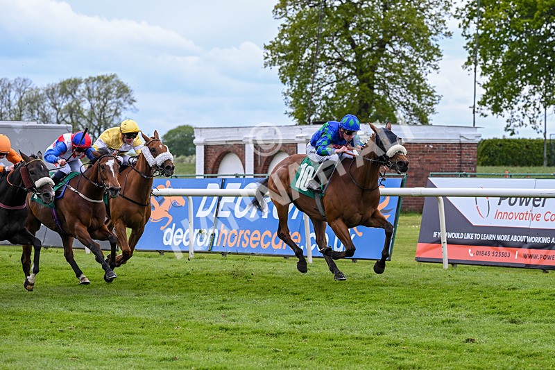 160526-Race 5-Military Leader-9836 - Race 5 4.12pm Sky Bet Extra Places Handicap