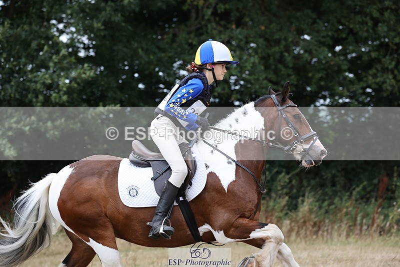 250824A-124957-36738 - 2010-Freya.Hallam-Deakin-Tommy