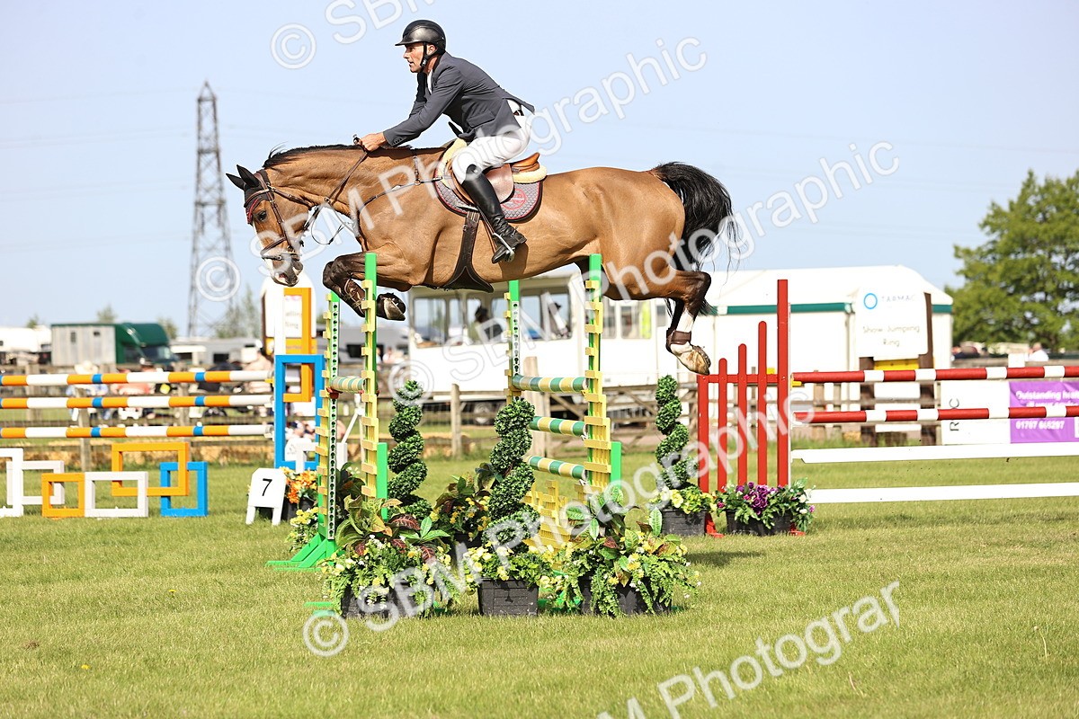 SBM_01393 - Class 200 - Martin Grant Homes Welcome Stakes 1.25m Open