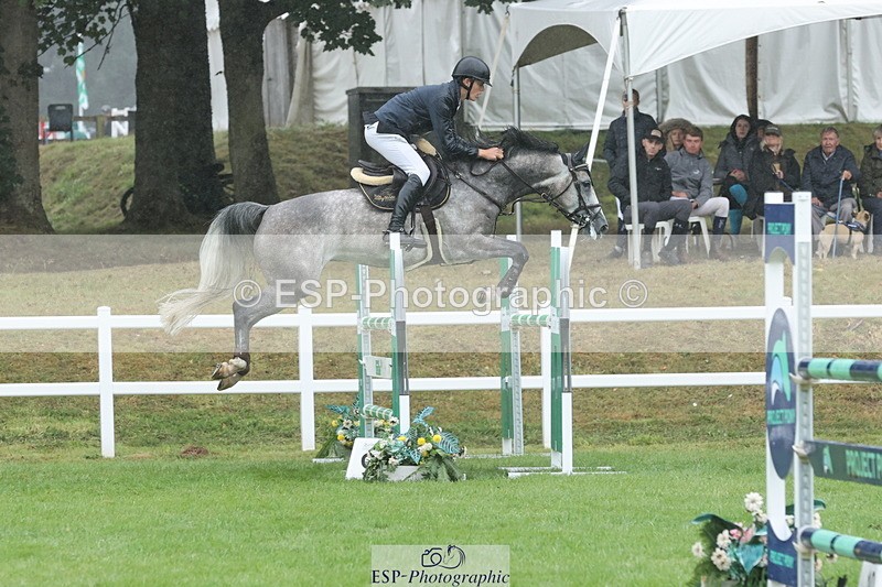 250830A-132912-06686 - Cls 16 Snr Newcomers and 1.10m Open