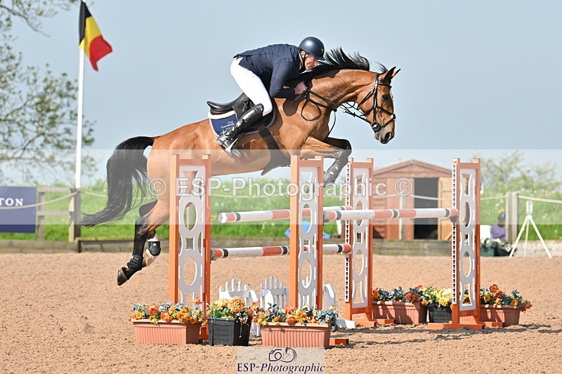 240512A-100837-17149 - Cls 48 National 1.30m Open