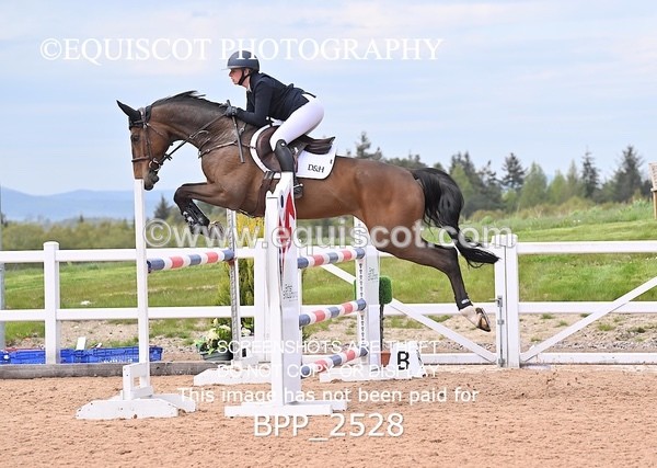 BPP_2528 - CLASS 7 - FRI - Senior Foxhunter/1.20m Open