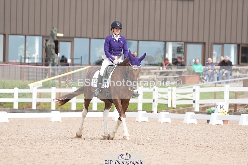 250906-131827-03581 - 017-Natalie.RosewarnePenpont.Fancy.That