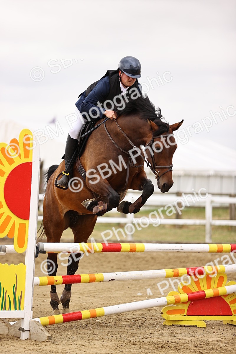 SBM_024773 - Class 9 - Senior British Novice - 90cm