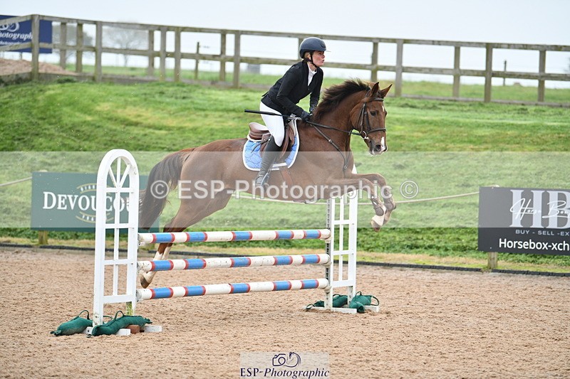 241102A-105115-04116 - SAT Cls 9 British Novice and 90cm Open