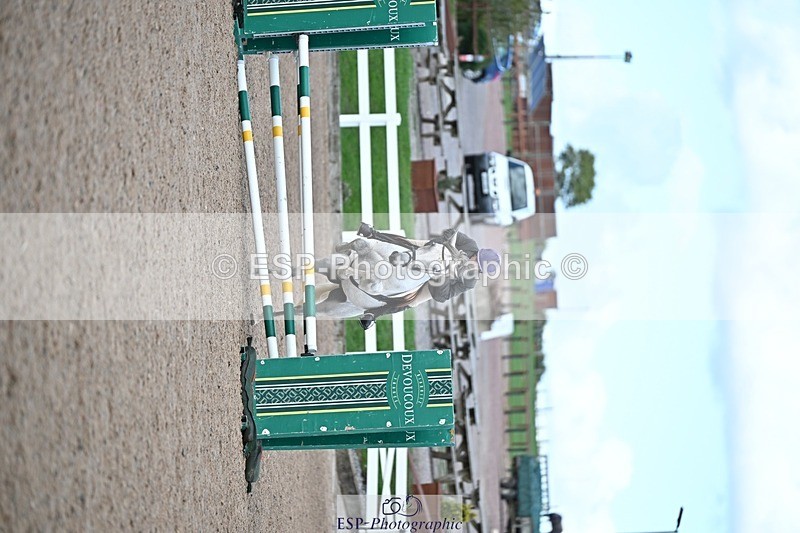 260908-165451-00019 - Club and Schools 70cm