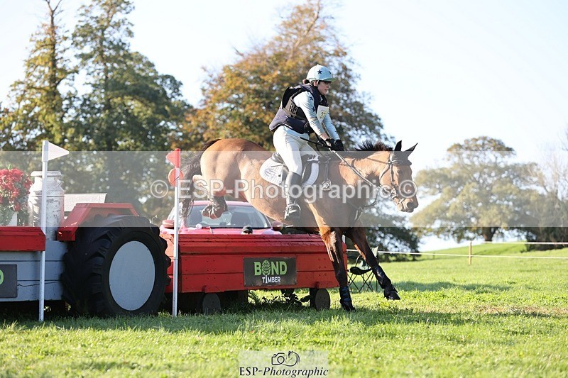 241026-093808-11342 - 376-Rachael.Hardman-WHIPPLETREE.HAILEYS.COMET