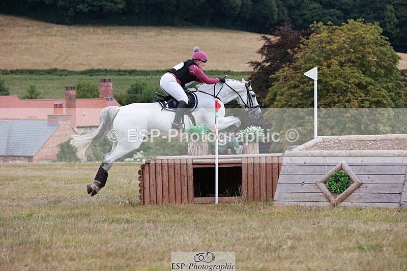 250802A-131540-04306 - A-037-Abbie.Winters-HECTOR.HOF.TEN.ZOETENDAELE.D.19