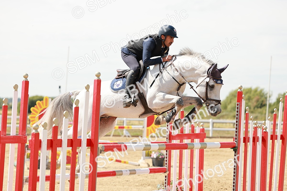 SBM_008034 - Class 4 - Senior Foxhunter - 1.20m Open