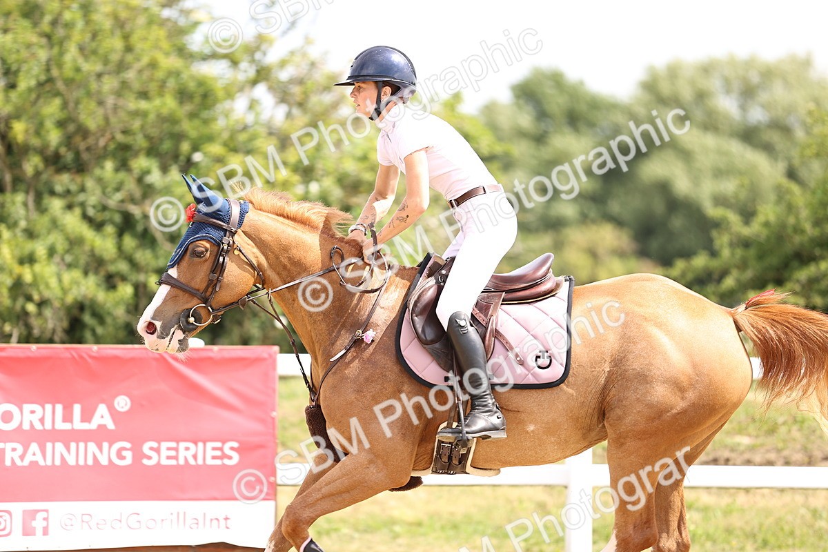 SBM_000565 - Class 15 - Redpost Equestian Senior Foxhunter - 1.20m