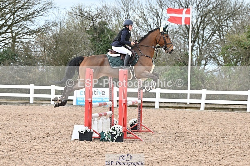 250328-105656-01352 - Cls 8 British Novice and 90cm