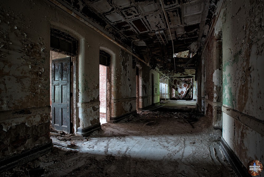 Returning to Hudson River State Hospital photo - Abandoned America