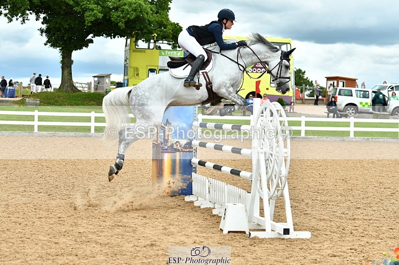 230721A-143943-07033 - Cls 22, 1 Star Gold 1.30m