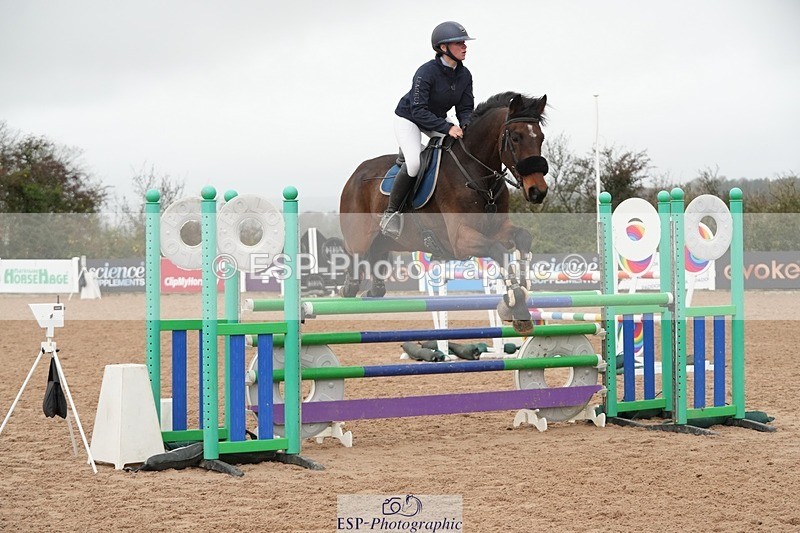 251109-114932-03645 - Cls 20 Newcomers and 1.10m Open