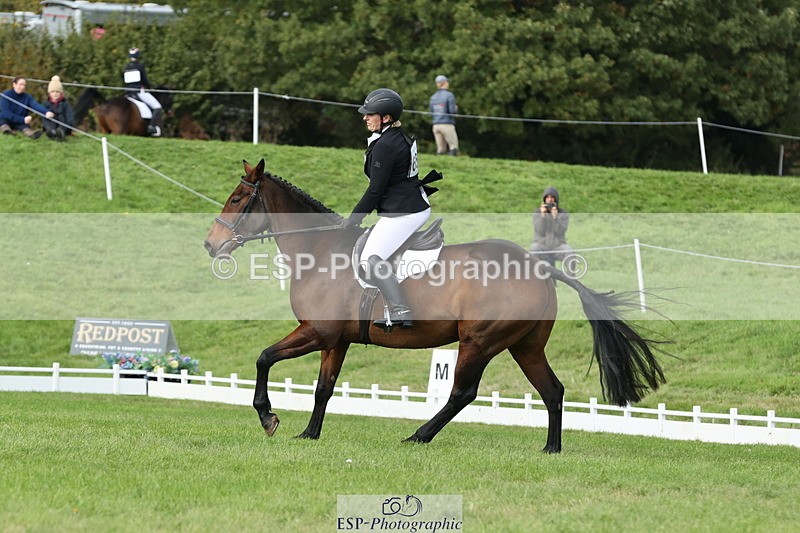 251024A-135543-12689 - H-655-Sarah.Sharp