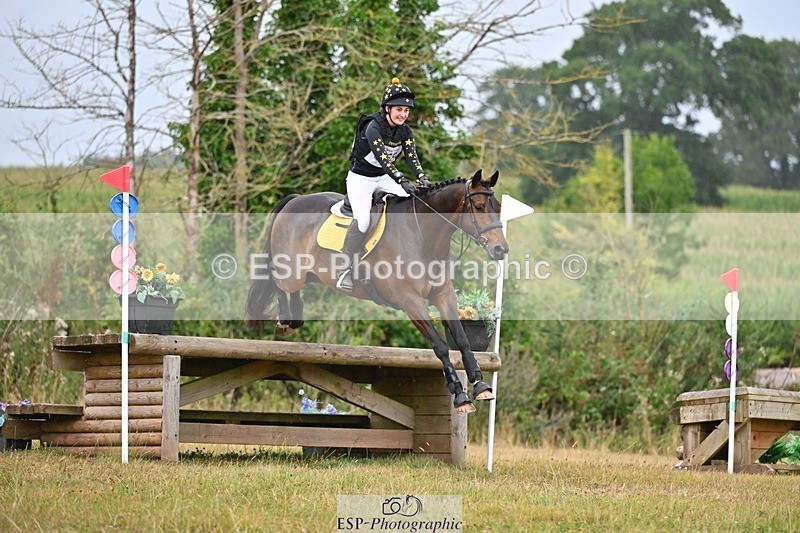 250803A-125802-13553 - M-568-Bethany.Hull-CARRICK.DIAMOND.OLIVER