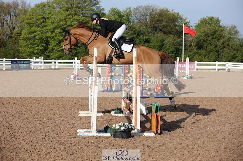 240510A-081024-04105 - Cls 13 British Novice and 90cm Open