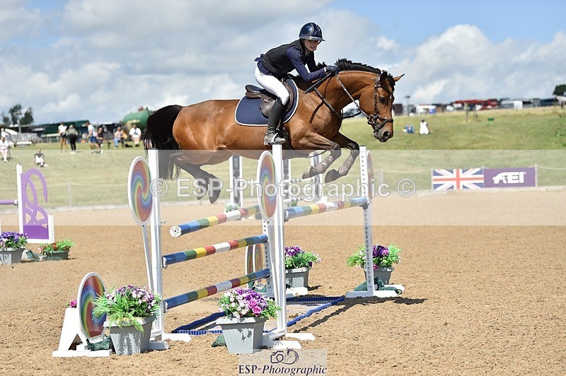 250628-145108-05570 - Cls 12 Newcomers Jump offs & Presentations