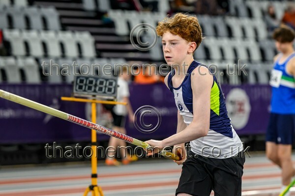 AgeInd25SAT-918148 - Field Male