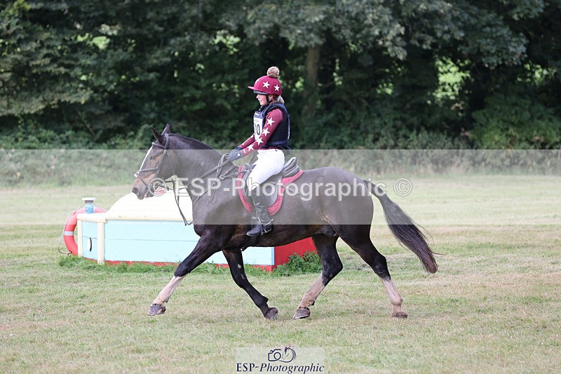 240825X-111421-32226 - 70cm XC 11.00 to 12.00