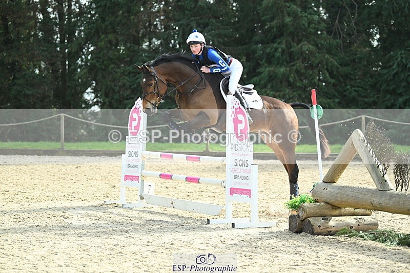 250309A-141800-01658 - Cls 03 90cm 13.50 to CW