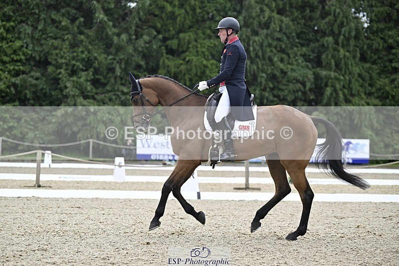 000101-220333-04522 - 403-CRAZY_DU_LOIR-Oliver_Townend